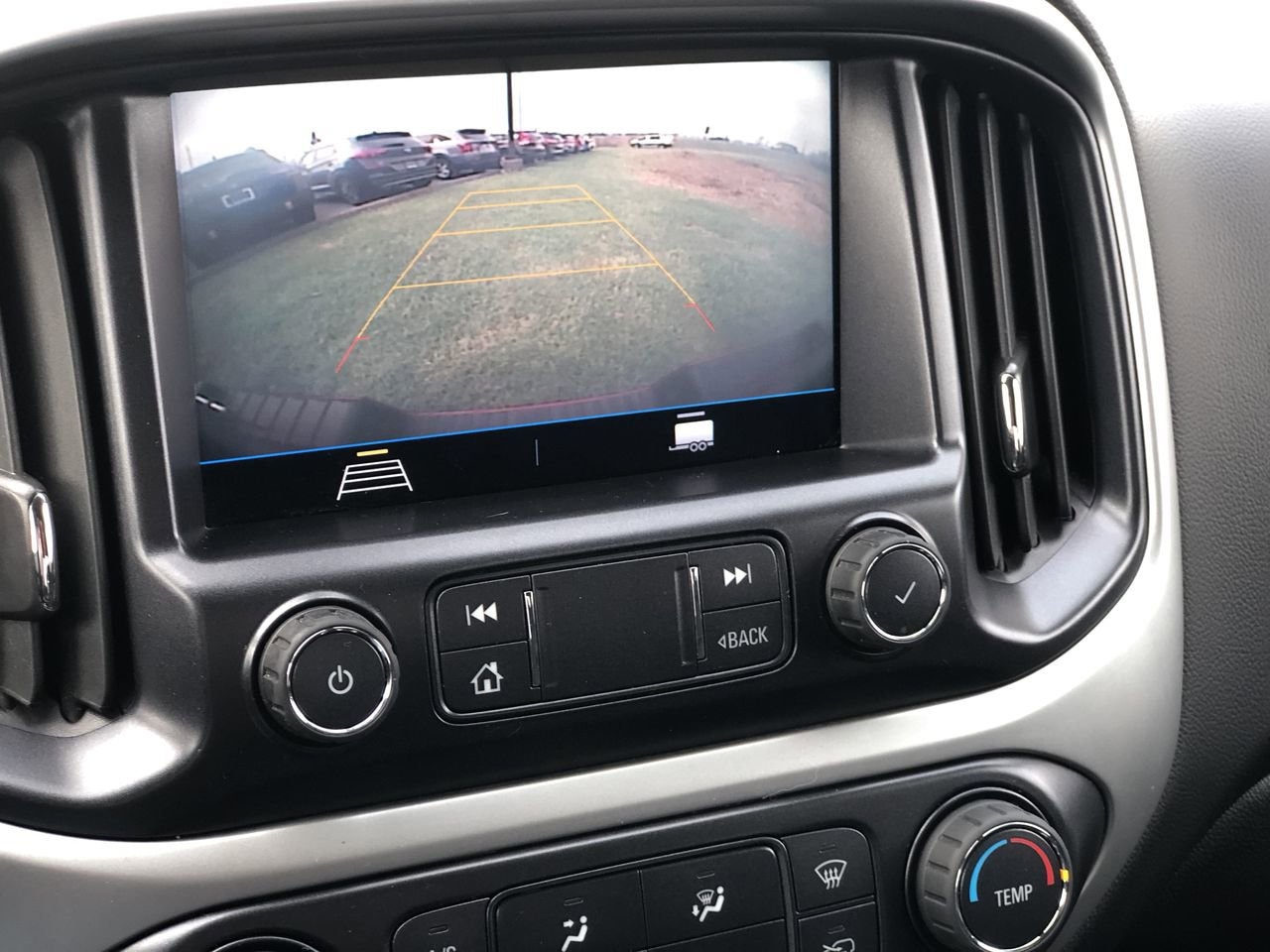 Pre-Owned 2021 Chevrolet Colorado LT - photo - 19