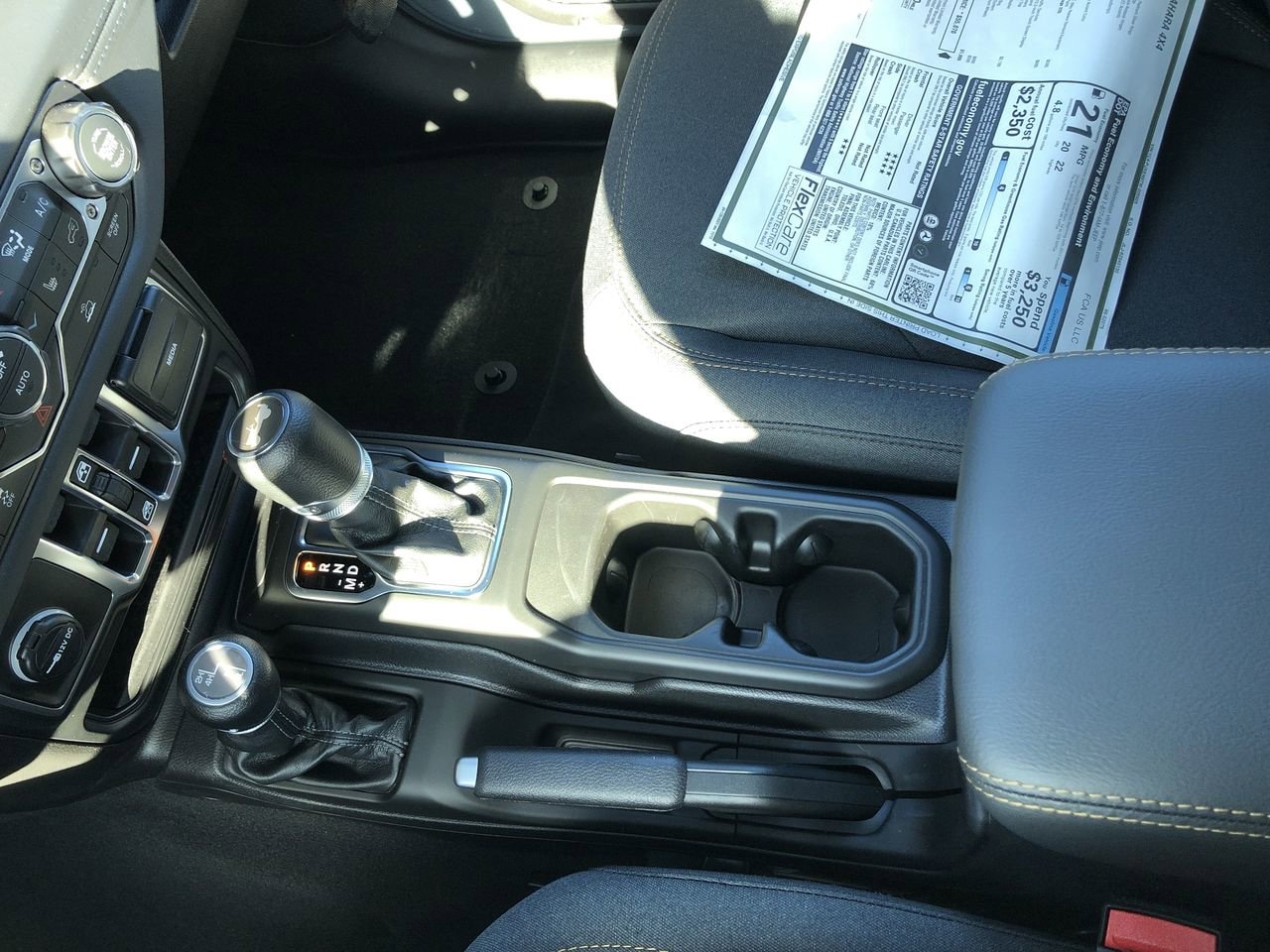 New 2026 Jeep Wrangler Sahara - photo - 16