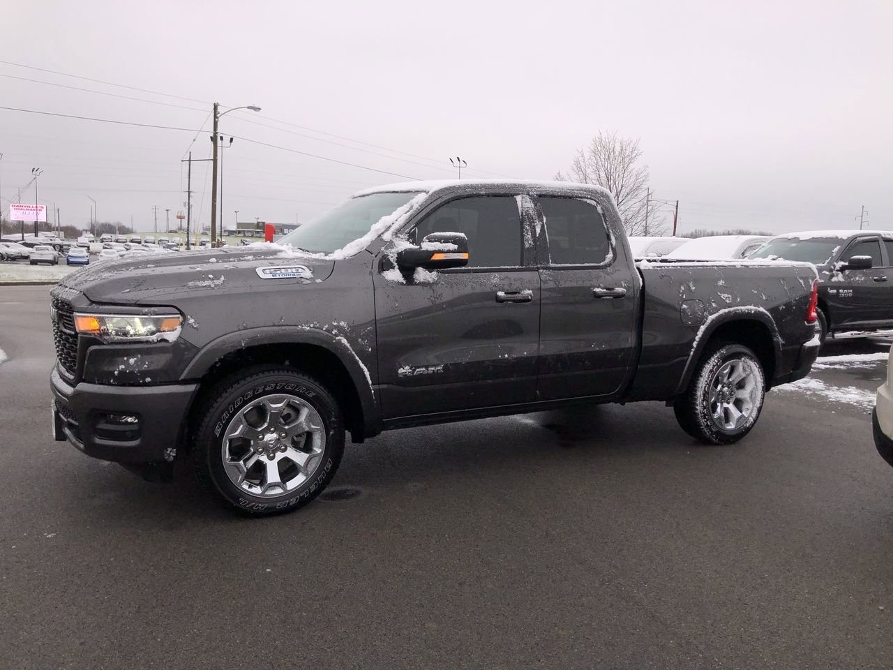 Pre-Owned 2025 Ram 1500  - photo - 10