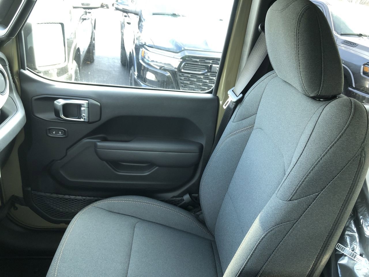 New 2026 Jeep Gladiator Willys - photo - 29