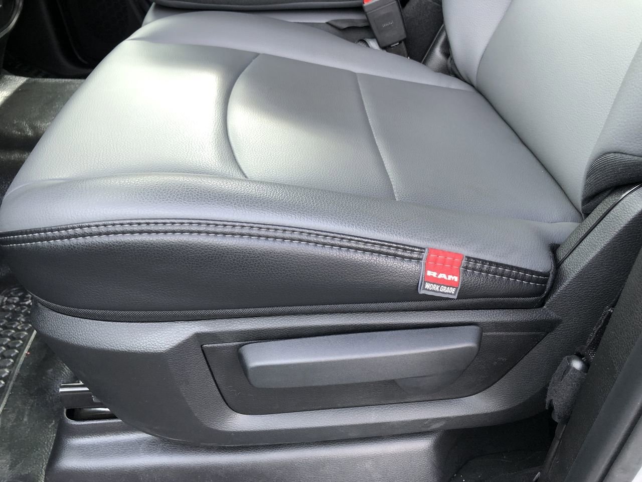 New 2026 Ram 2500 Tradesman - photo - 13