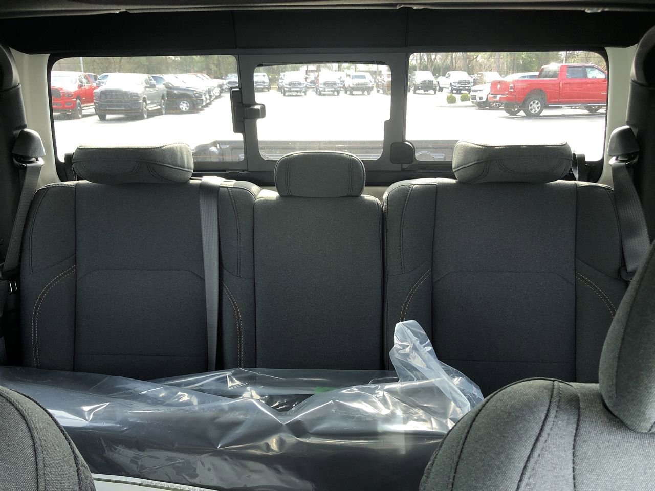 New 2026 Jeep Gladiator Willys - photo - 18