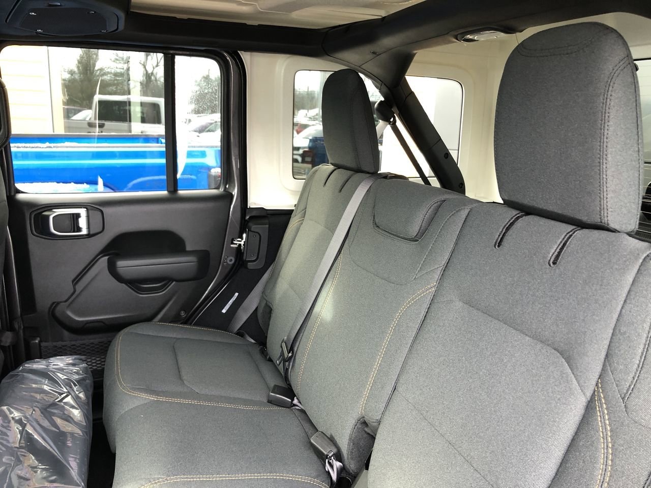 New 2026 Jeep Wrangler Sport S - photo - 10