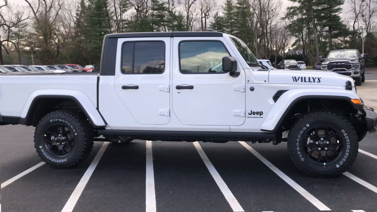 New 2026 Jeep Gladiator Willys - photo - 8