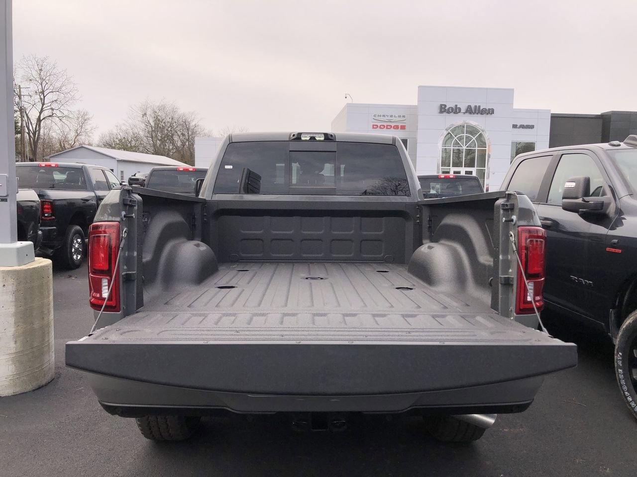 New 2026 Ram 2500 Laramie - photo - 8