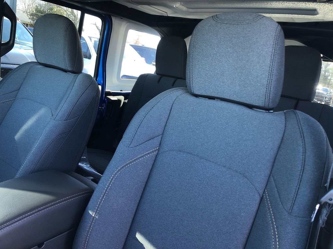 New 2026 Jeep Wrangler Sahara - photo - 20