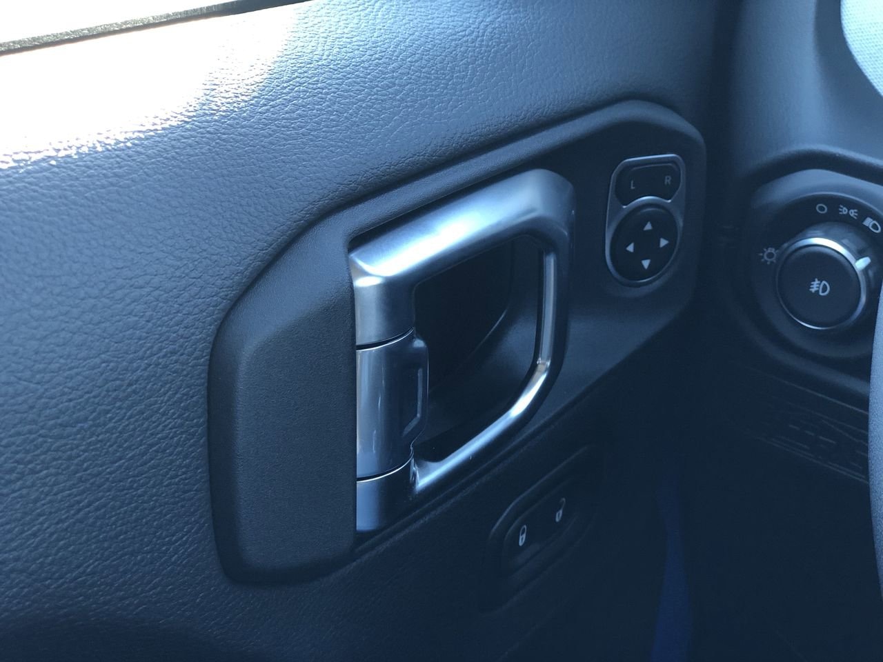 New 2026 Jeep Wrangler Sahara - photo - 19