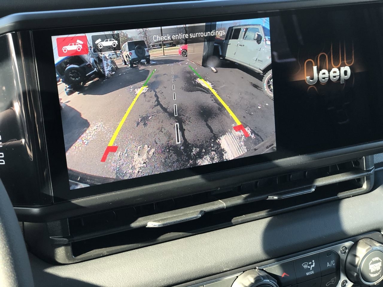 New 2026 Jeep Wrangler Sahara - photo - 19