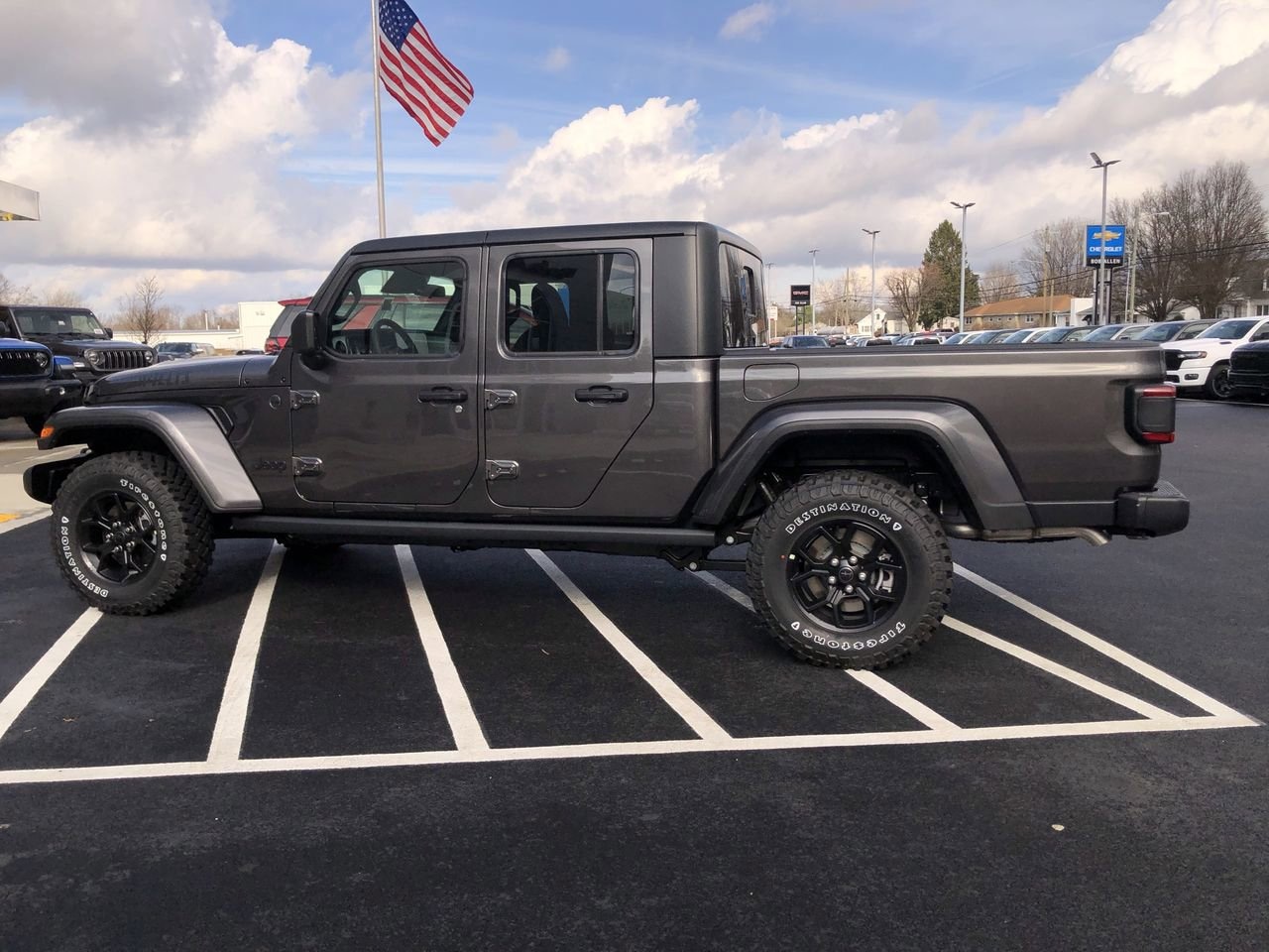 New 2026 Jeep Gladiator Willys - photo - 10