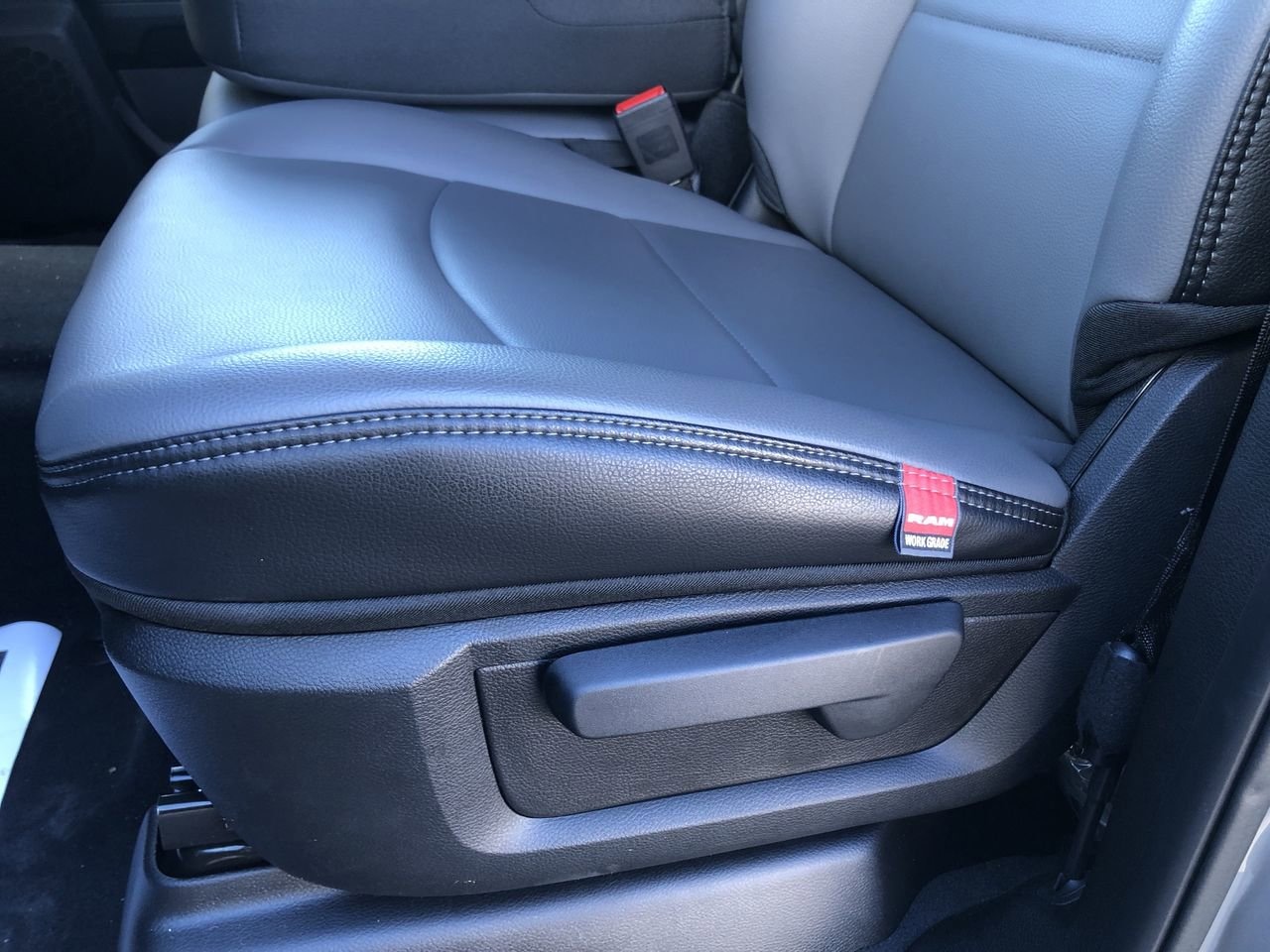 New 2026 Ram 2500 Tradesman - photo - 21