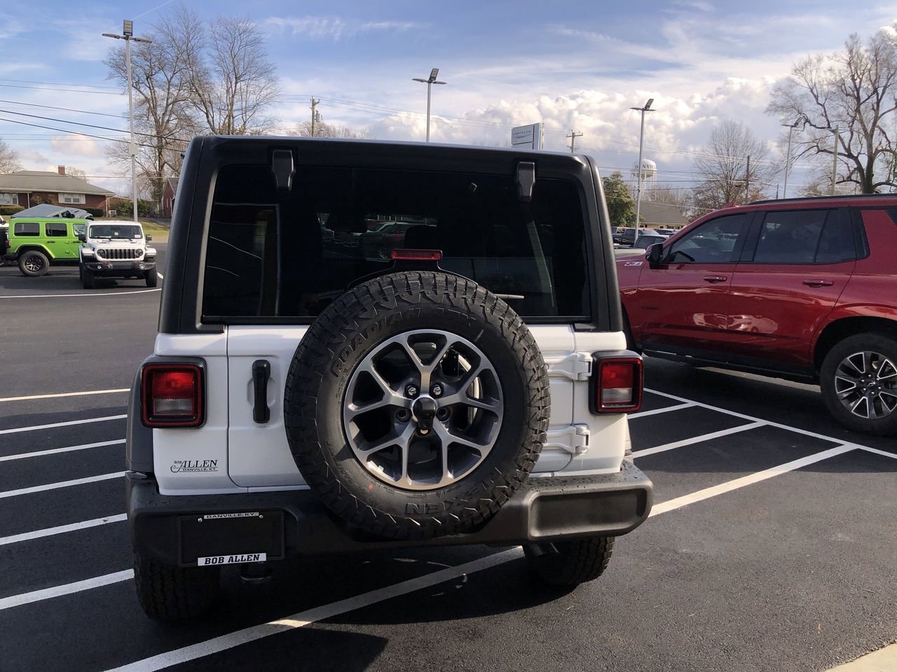 New 2026 Jeep Wrangler Sport S - photo - 17