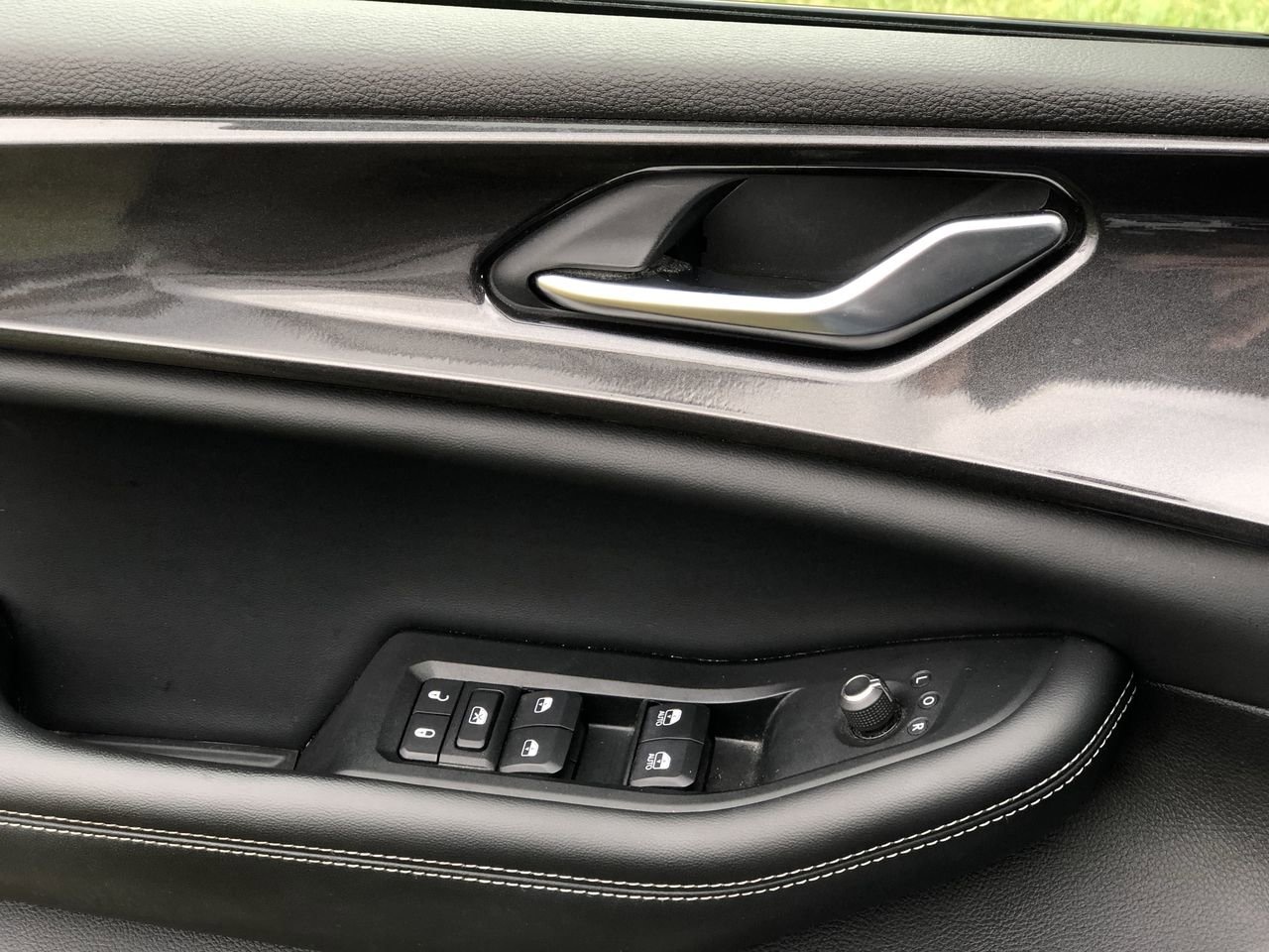 Pre-Owned 2023 Jeep Grand Cherokee L  - photo - 11