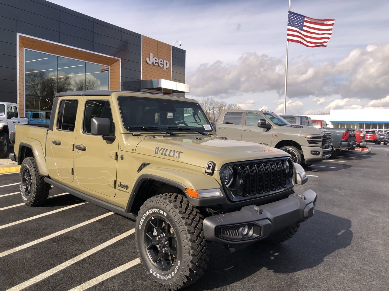 New 2026 Jeep Gladiator Willys - photo - 14