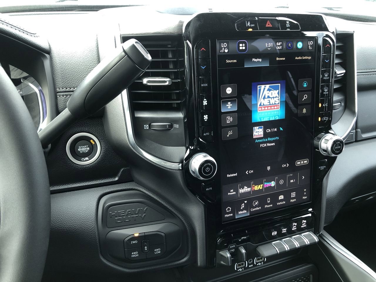 New 2026 Ram 2500 Laramie - photo - 17