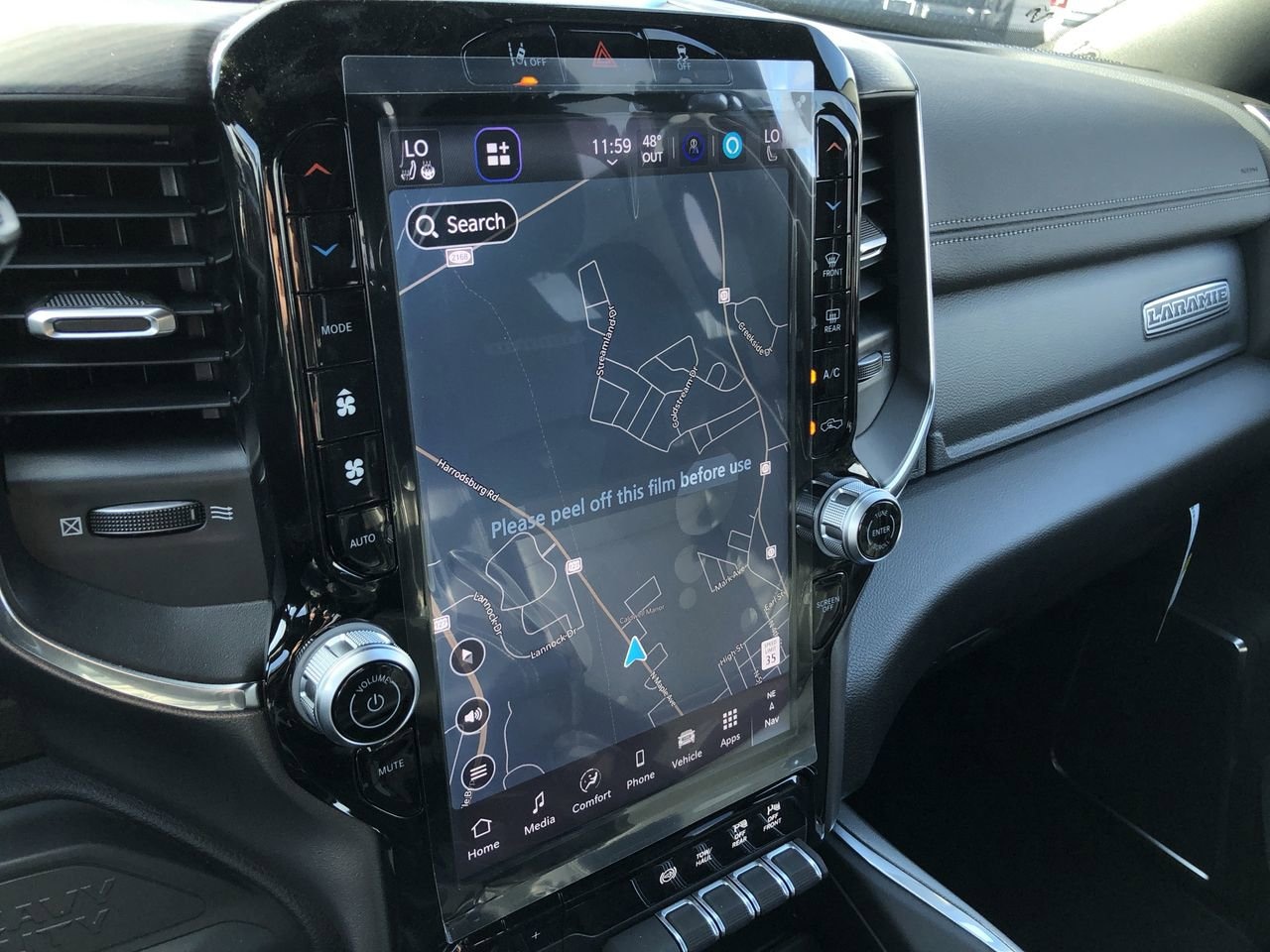 New 2026 Ram 2500 Laramie - photo - 28