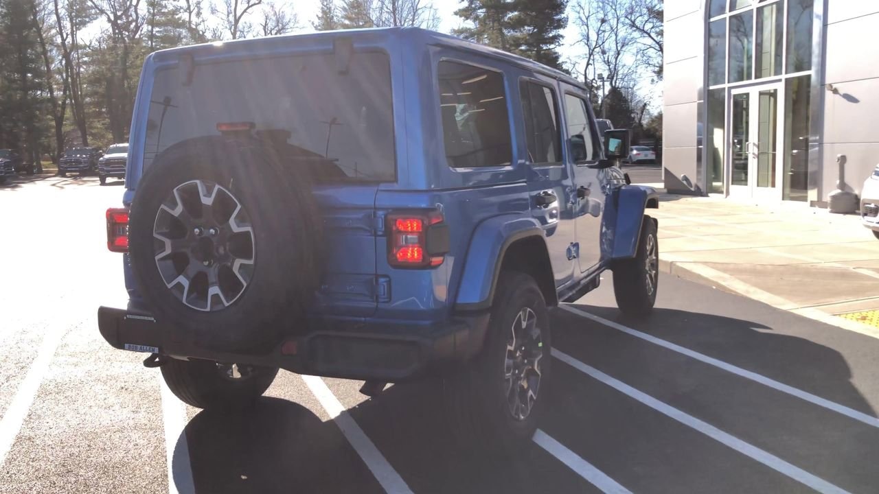 New 2026 Jeep Wrangler Sahara - photo - 6