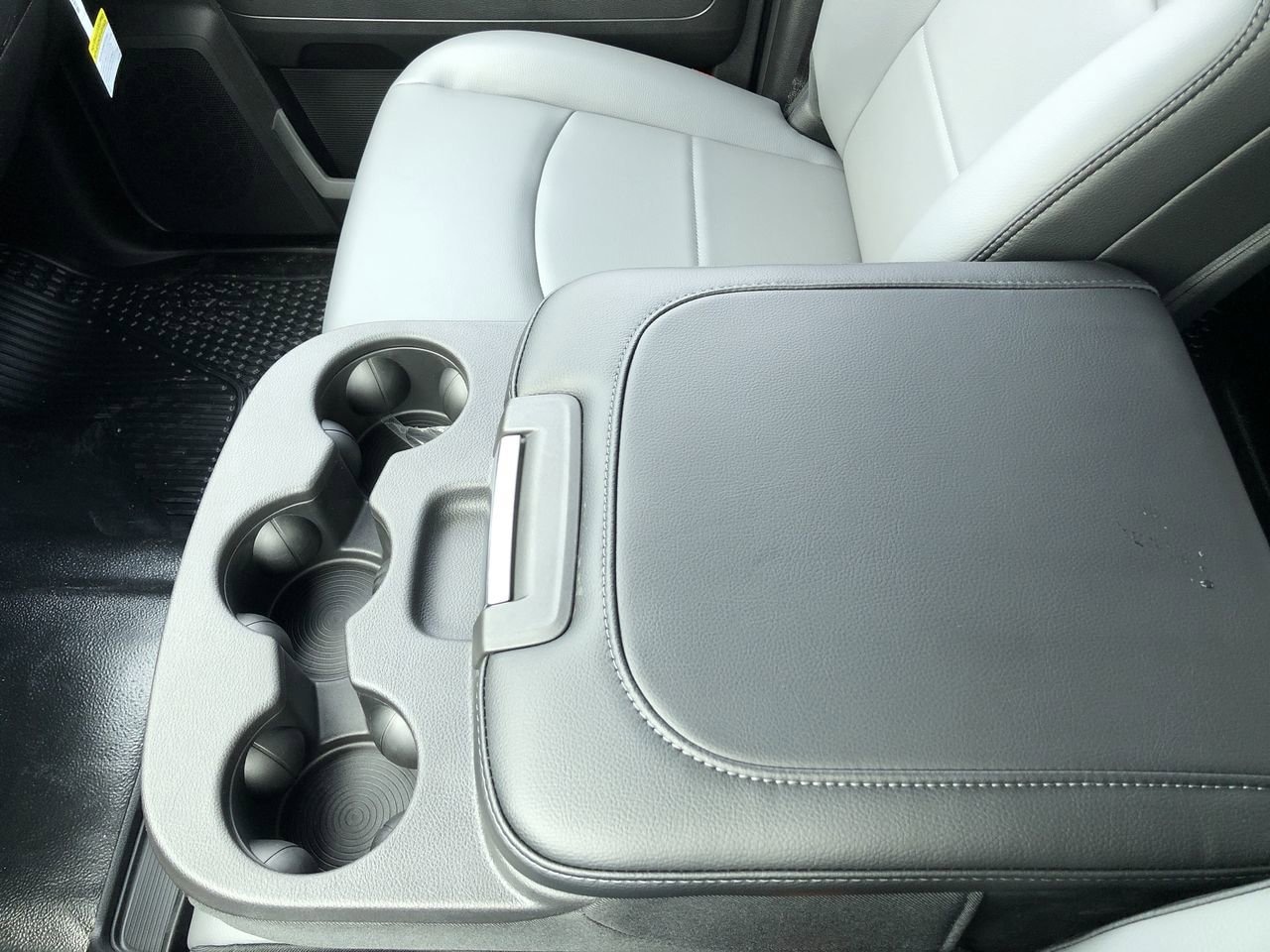 New 2026 Ram 2500 Tradesman - photo - 24