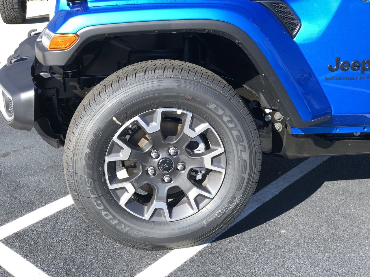 New 2026 Jeep Wrangler Sahara - photo - 9