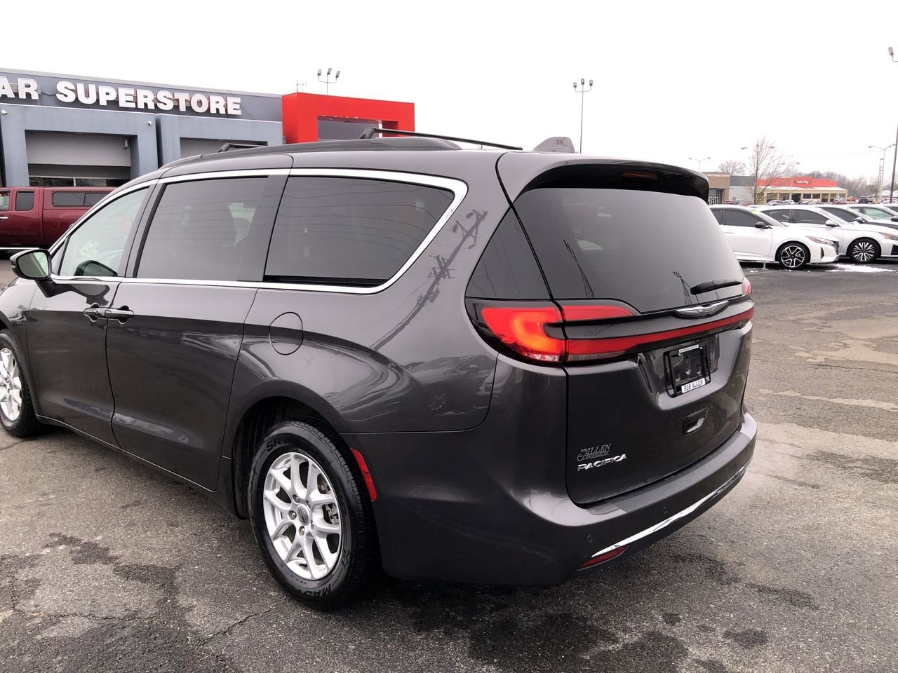 Pre-Owned 2022 Chrysler Pacifica TOURL - photo - 3