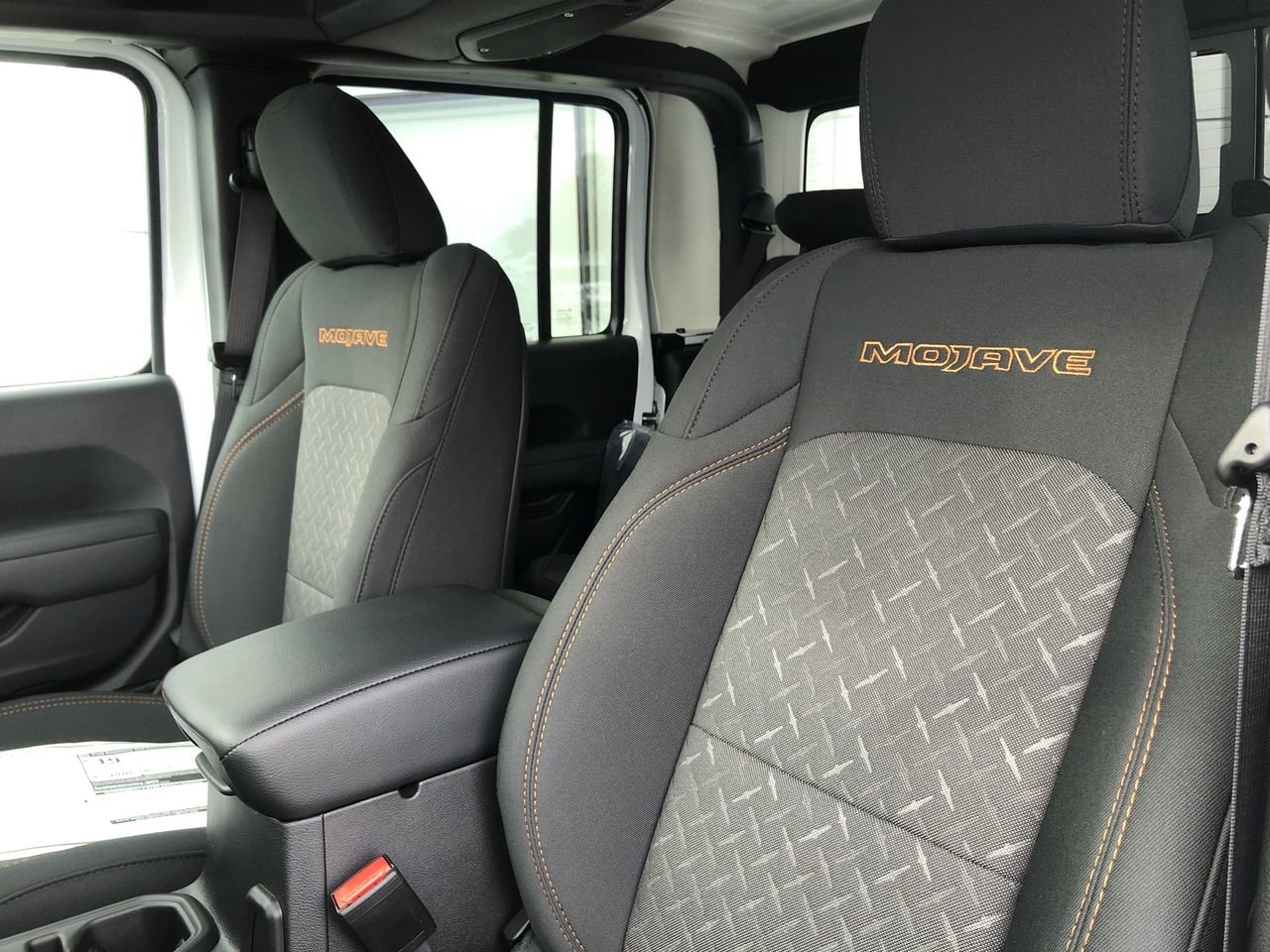 New 2026 Jeep Gladiator Mojave - photo - 12