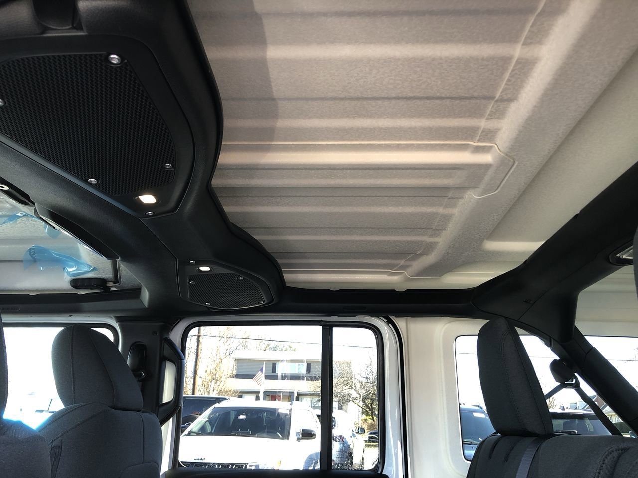 New 2026 Jeep Wrangler Sahara - photo - 31