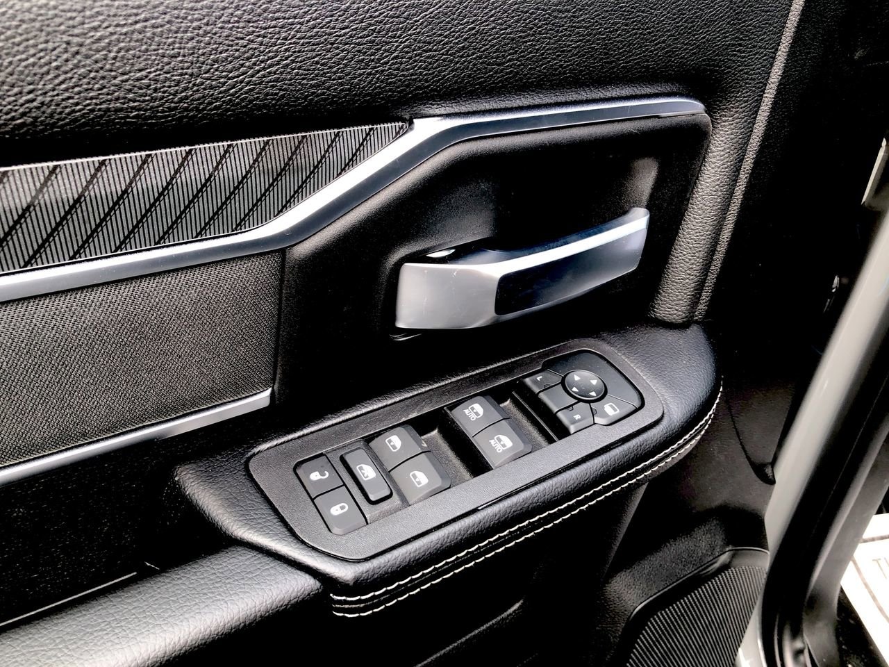 New 2026 Ram 3500 Chassis Cab Tradesman - photo - 11