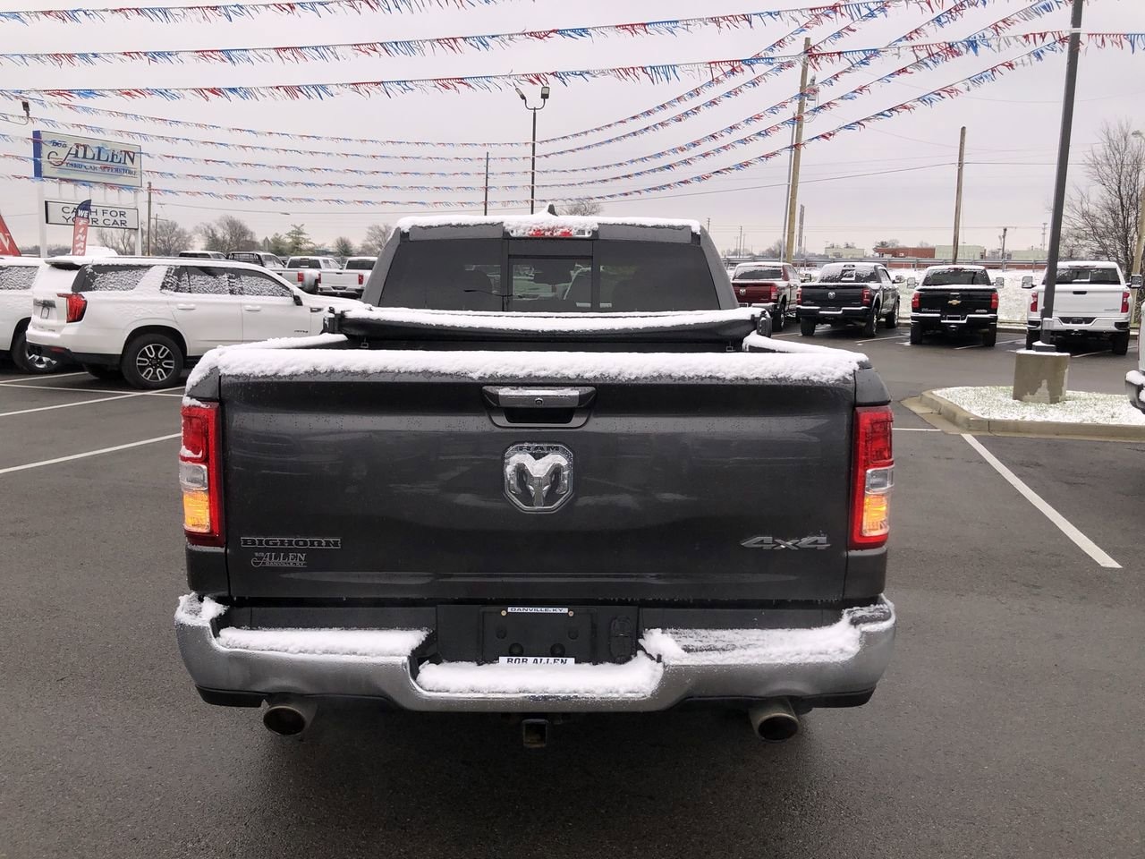 Pre-Owned 2019 Ram 1500  - photo - 9