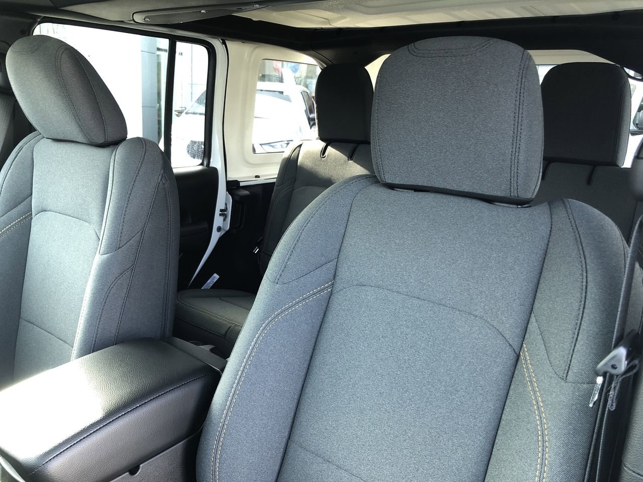 New 2026 Jeep Wrangler Sport S - photo - 20