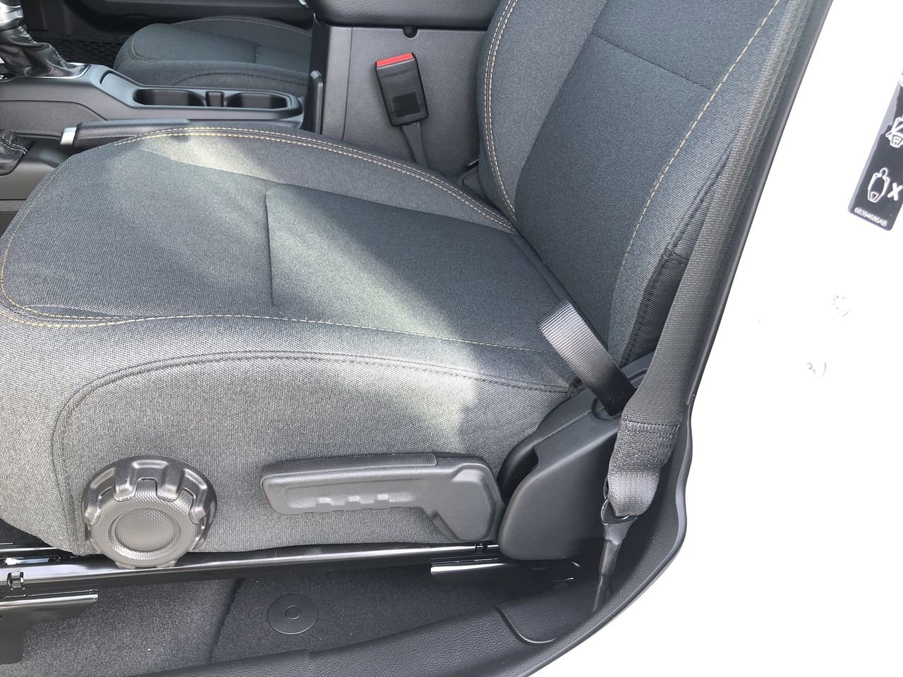 New 2026 Jeep Wrangler Sport S - photo - 21