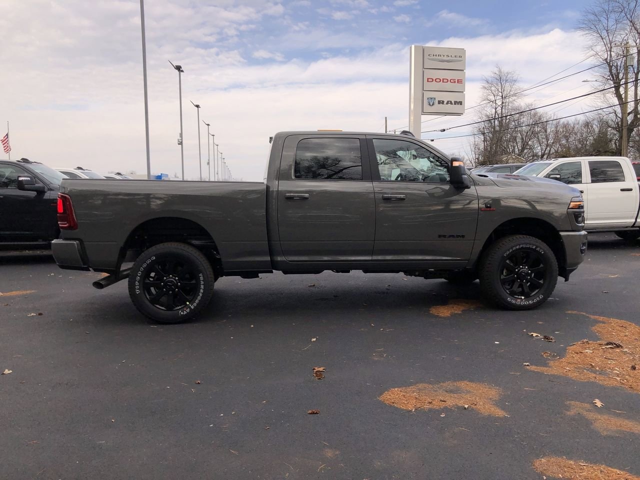 New 2026 Ram 2500 Laramie - photo - 13