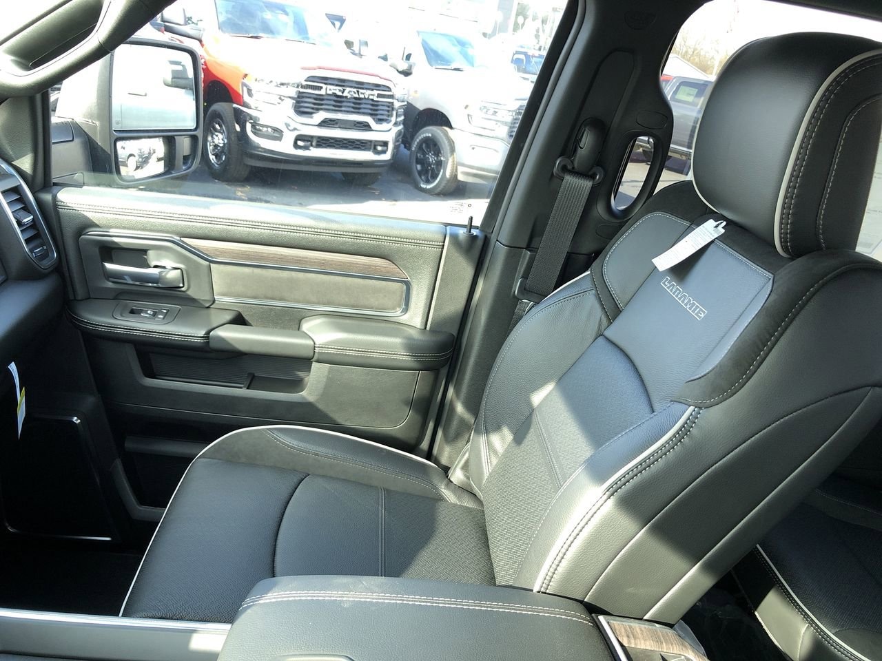 New 2026 Ram 2500 Laramie - photo - 30