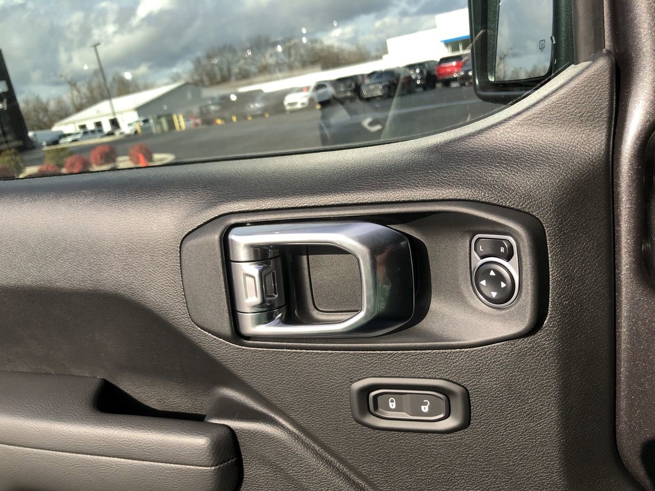 New 2026 Jeep Gladiator Willys - photo - 19