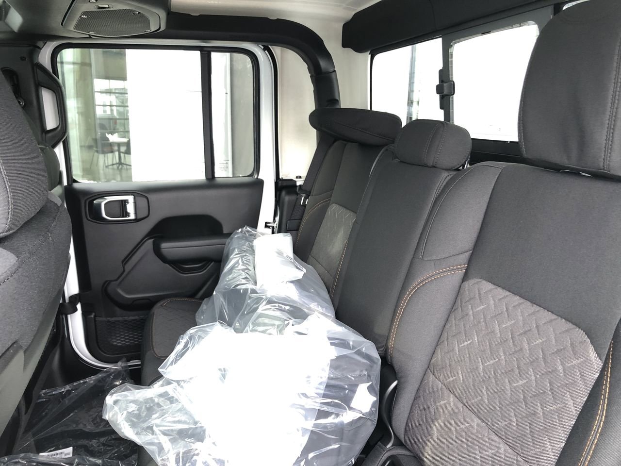 New 2026 Jeep Gladiator Mojave - photo - 10