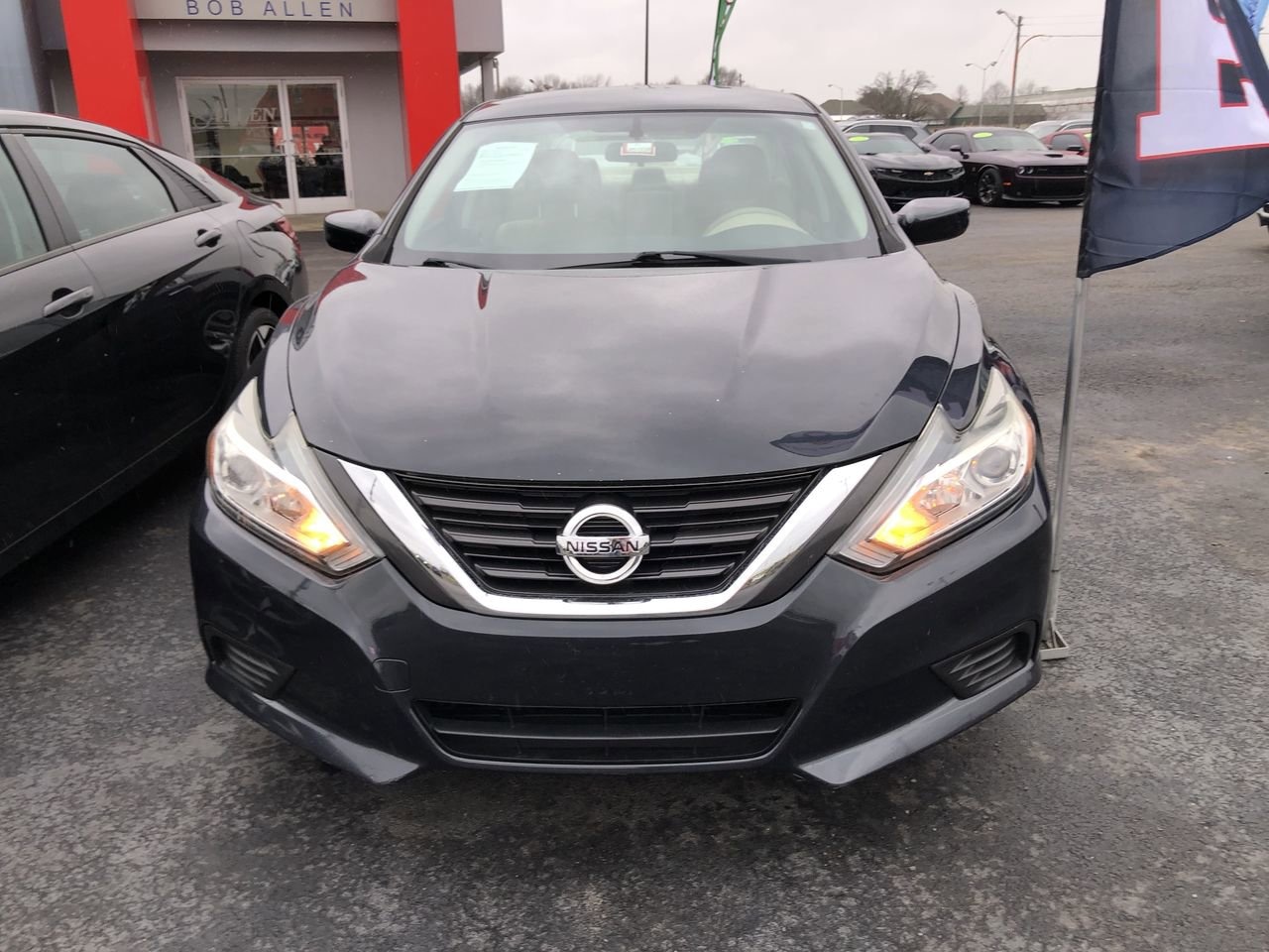 Pre-Owned 2016 Nissan Altima  - photo - 7