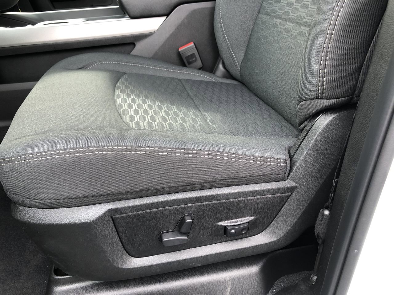 New 2026 Ram 2500 Big Horn - photo - 13