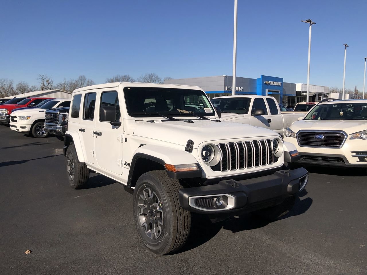 New 2026 Jeep Wrangler Sahara - photo - 14