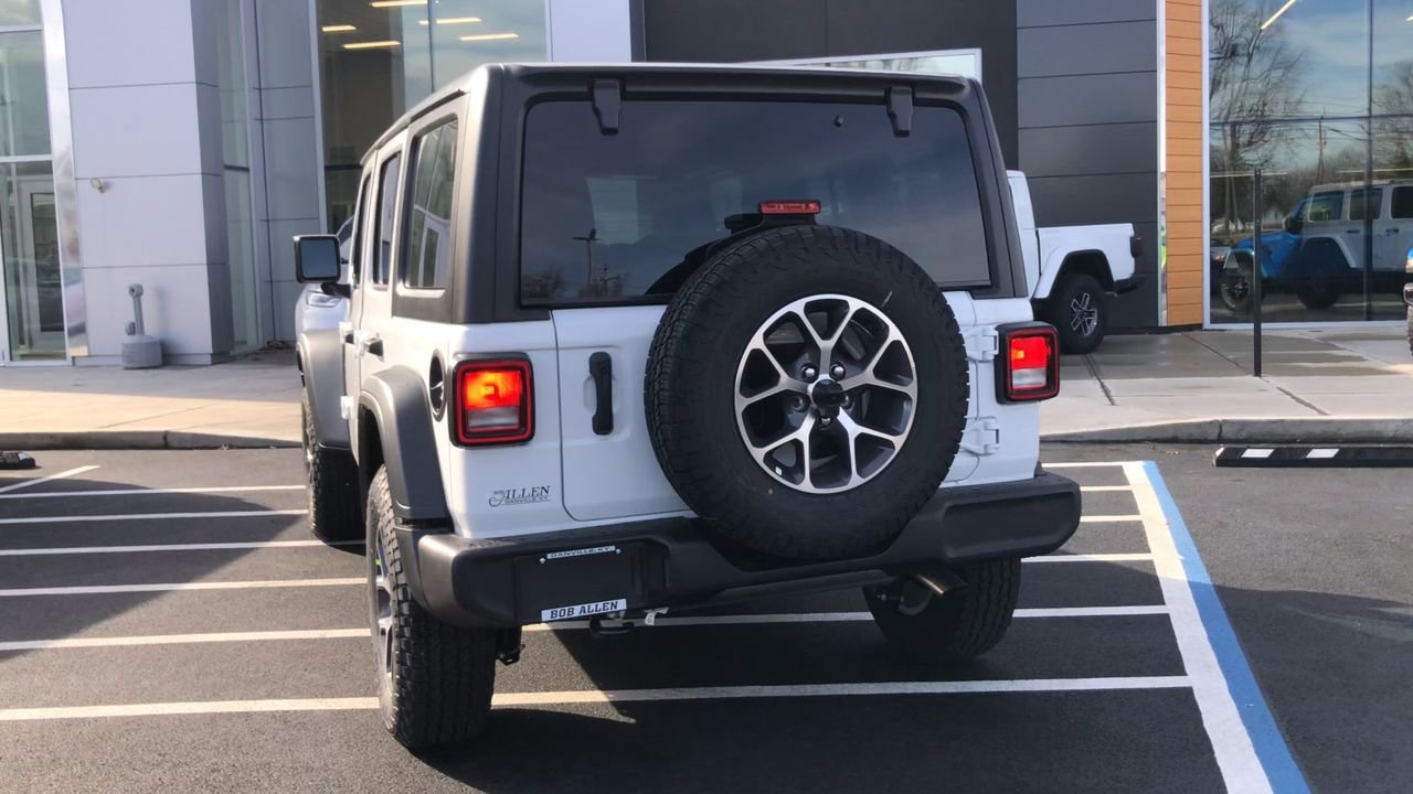 New 2026 Jeep Wrangler Sport S - photo - 5