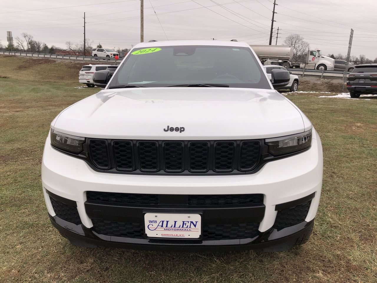 Pre-Owned 2024 Jeep Grand Cherokee L  - photo - 7