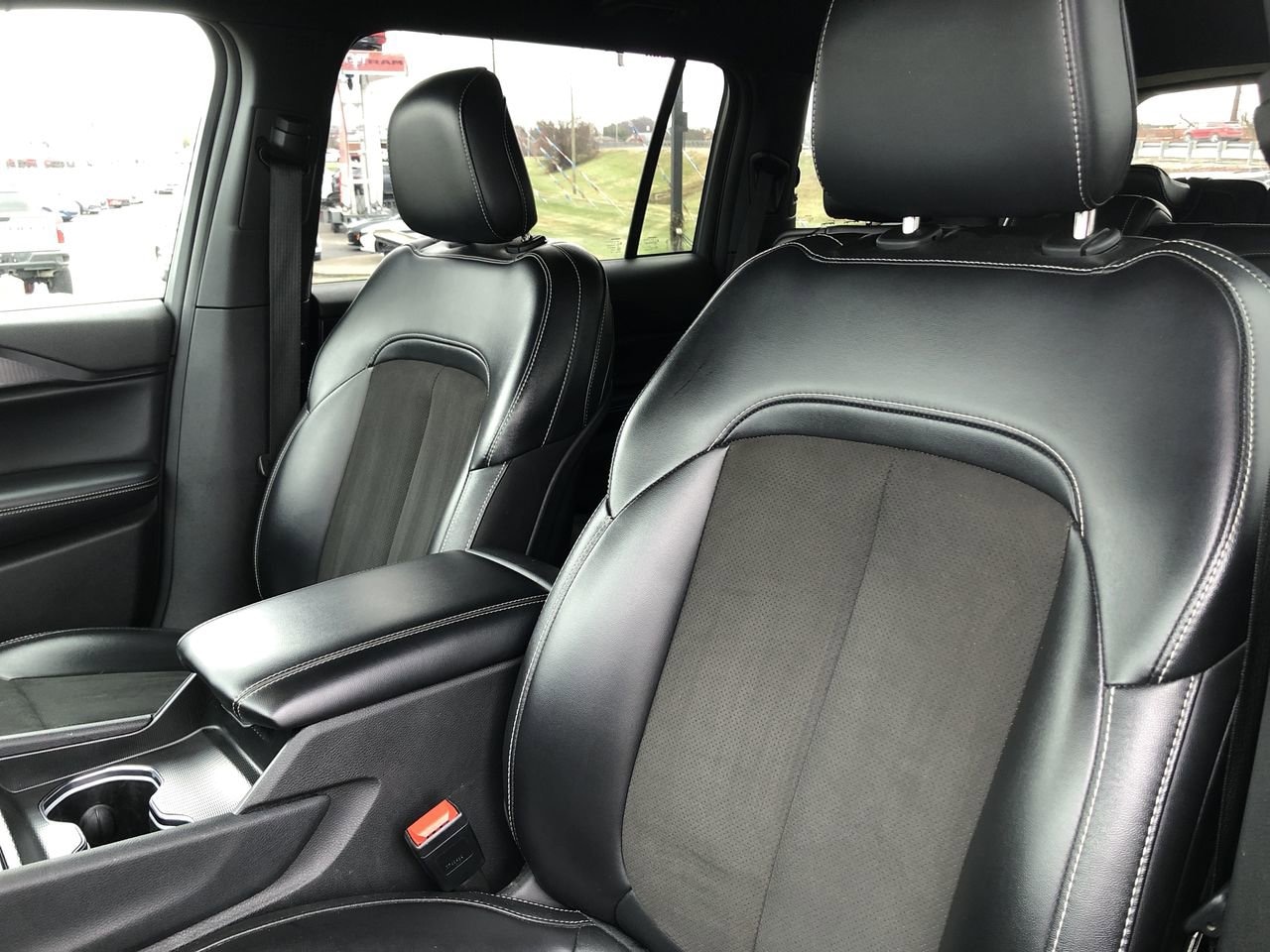 Pre-Owned 2024 Jeep Grand Cherokee L  - photo - 14