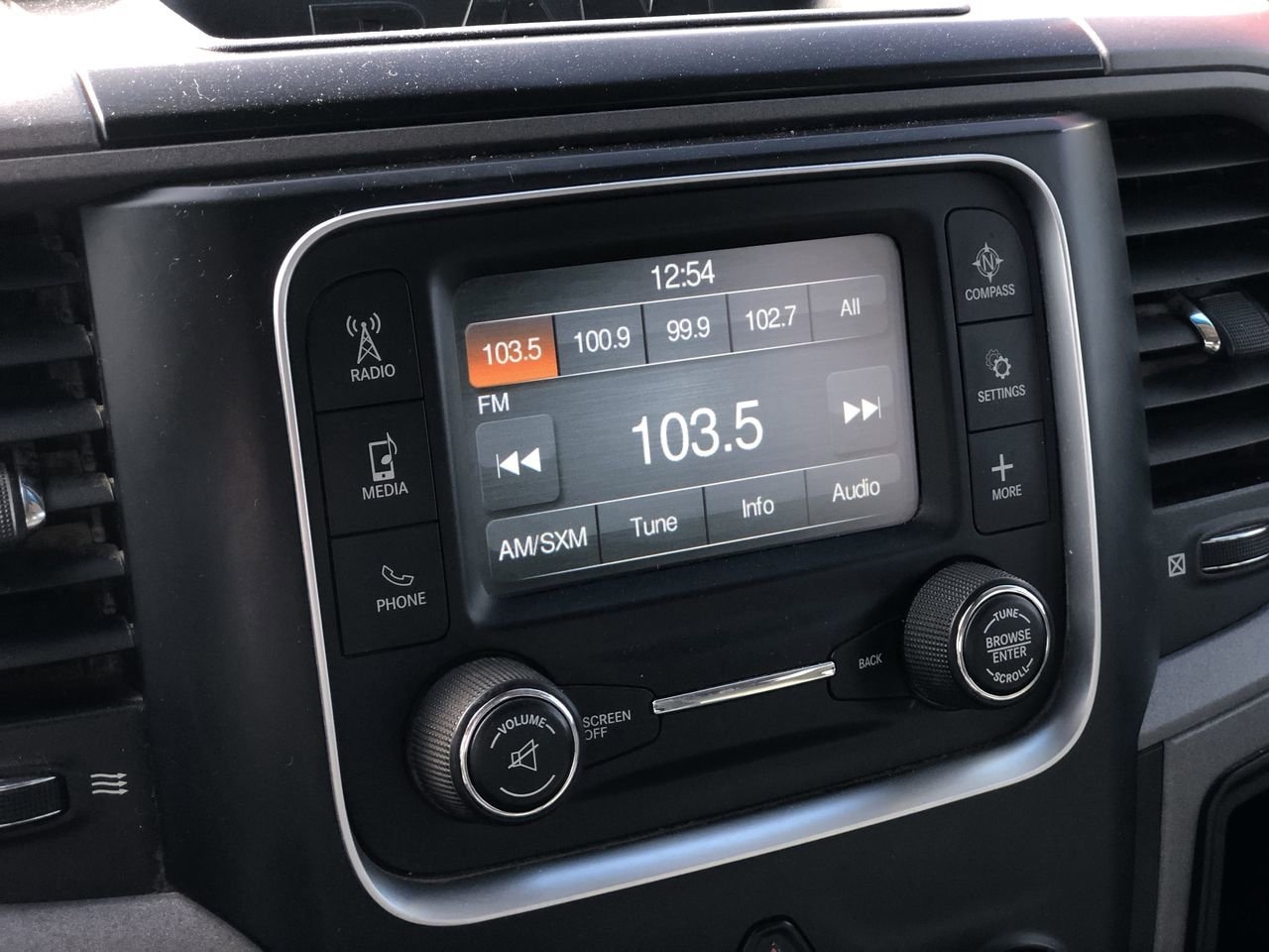 Pre-Owned 2014 Ram 3500  - photo - 18