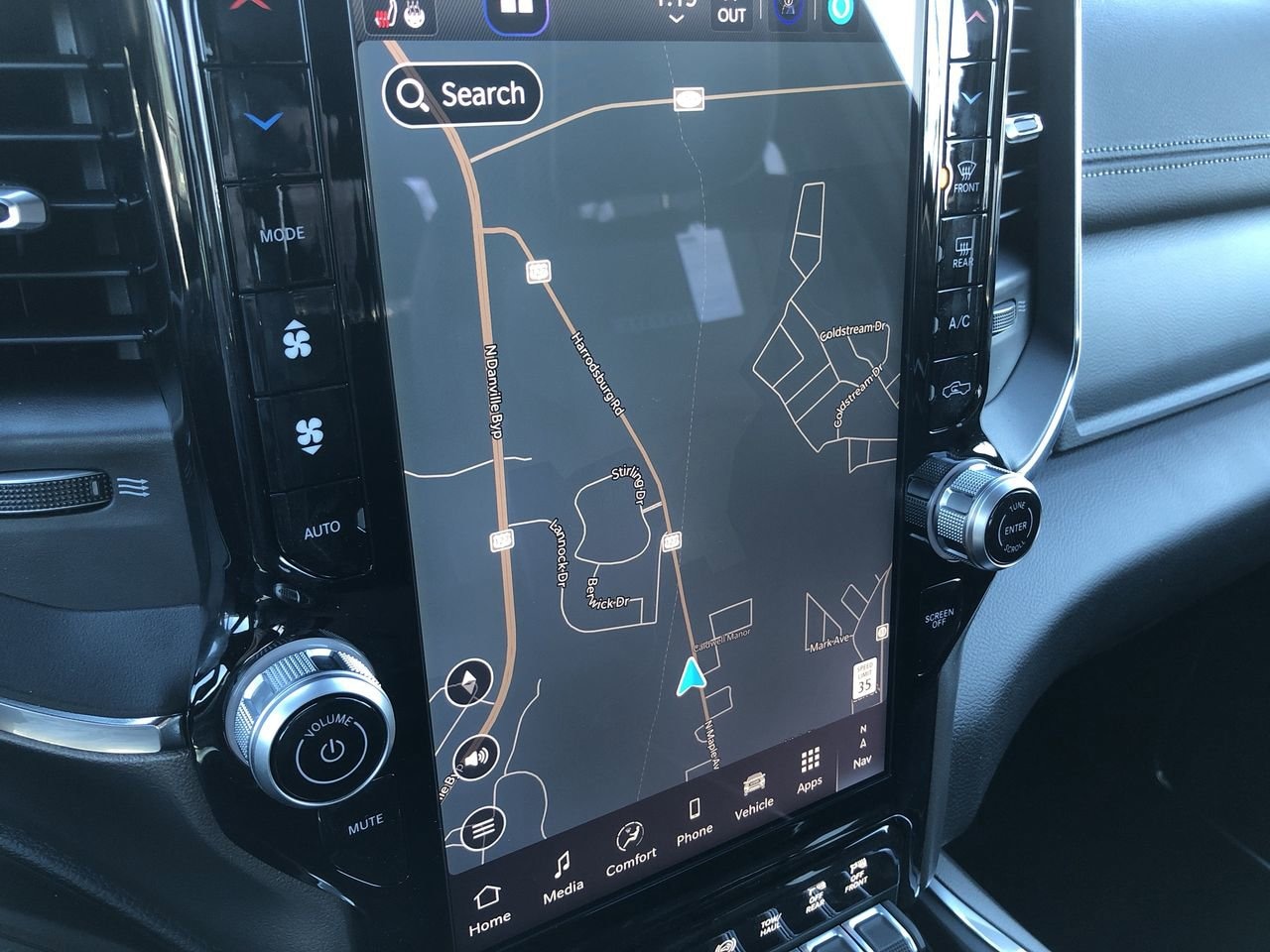 New 2026 Ram 2500 Laramie - photo - 28