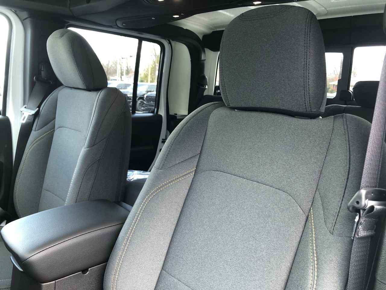 New 2026 Jeep Gladiator Willys - photo - 20