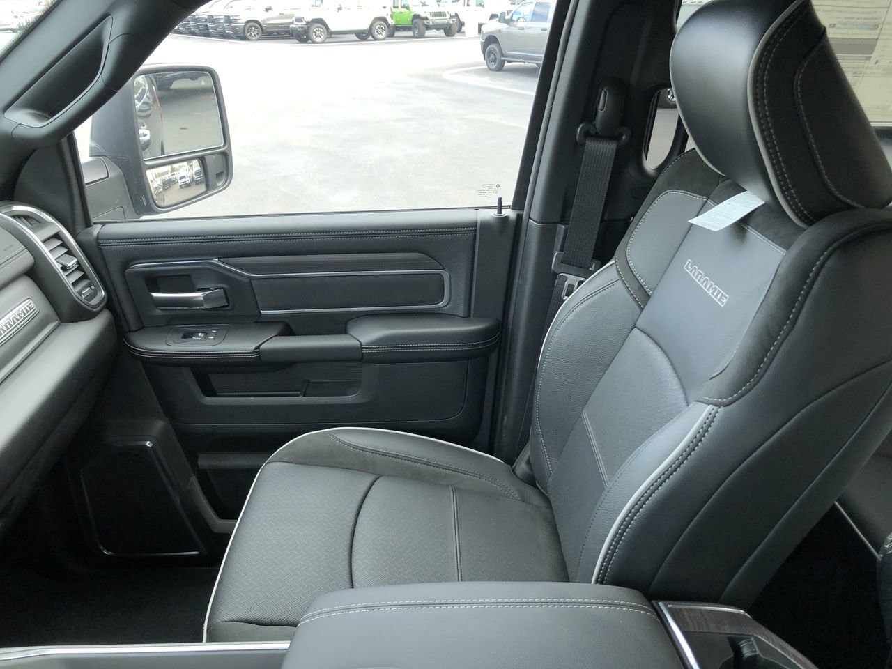 New 2026 Ram 2500 Laramie - photo - 30