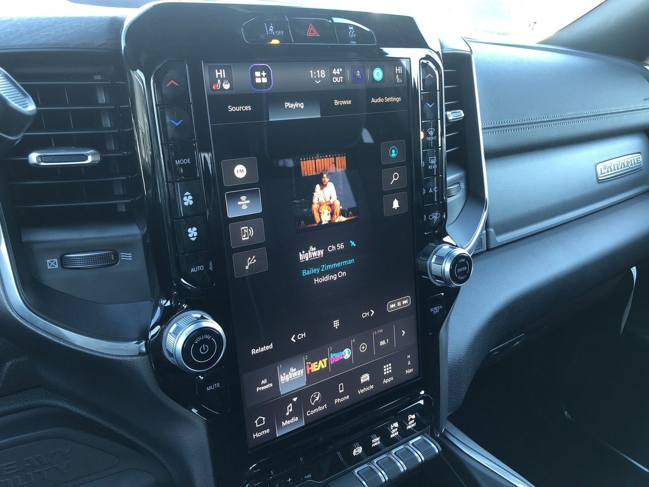 New 2026 Ram 2500 Laramie - photo - 26