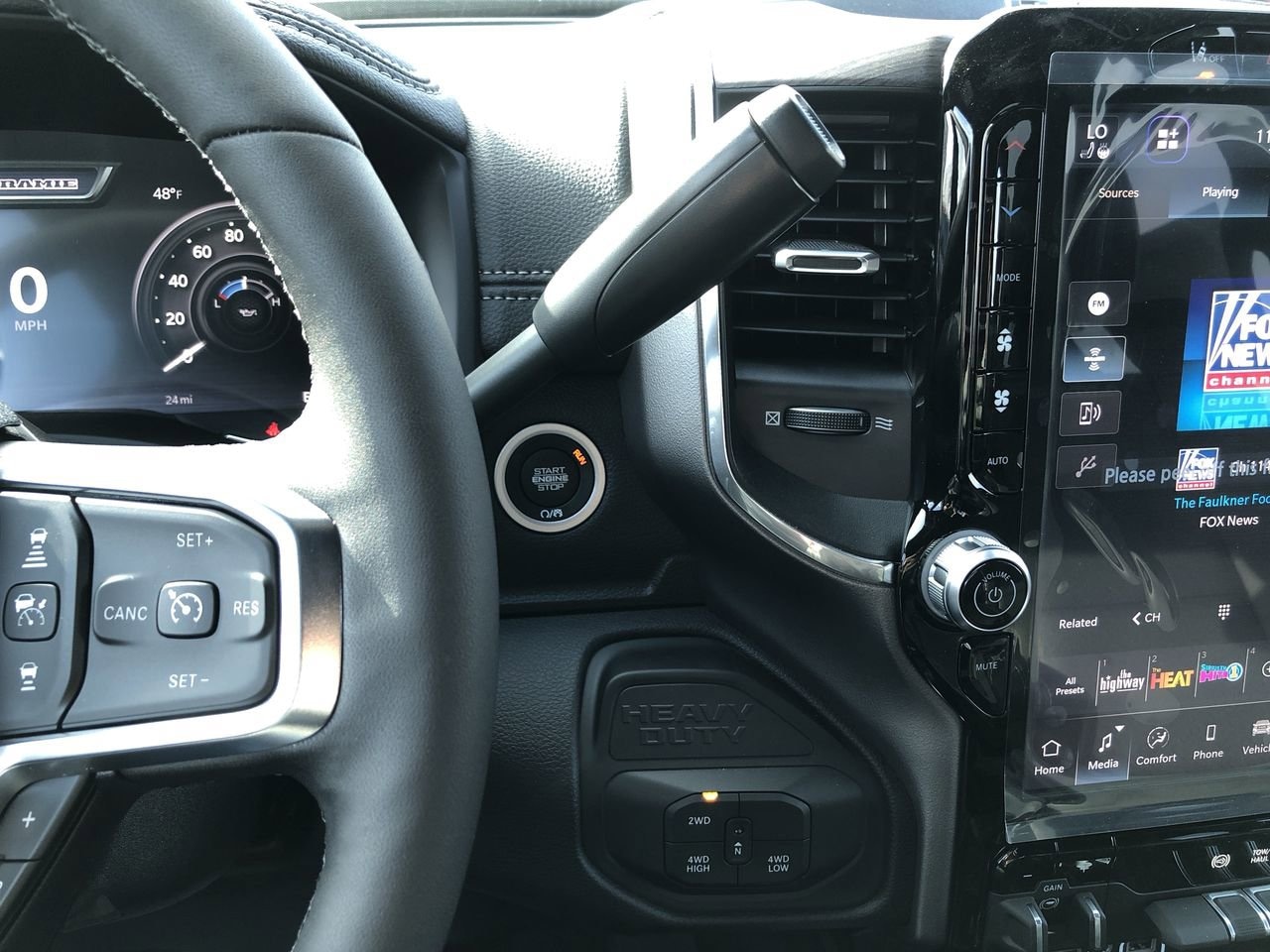 New 2026 Ram 2500 Laramie - photo - 25