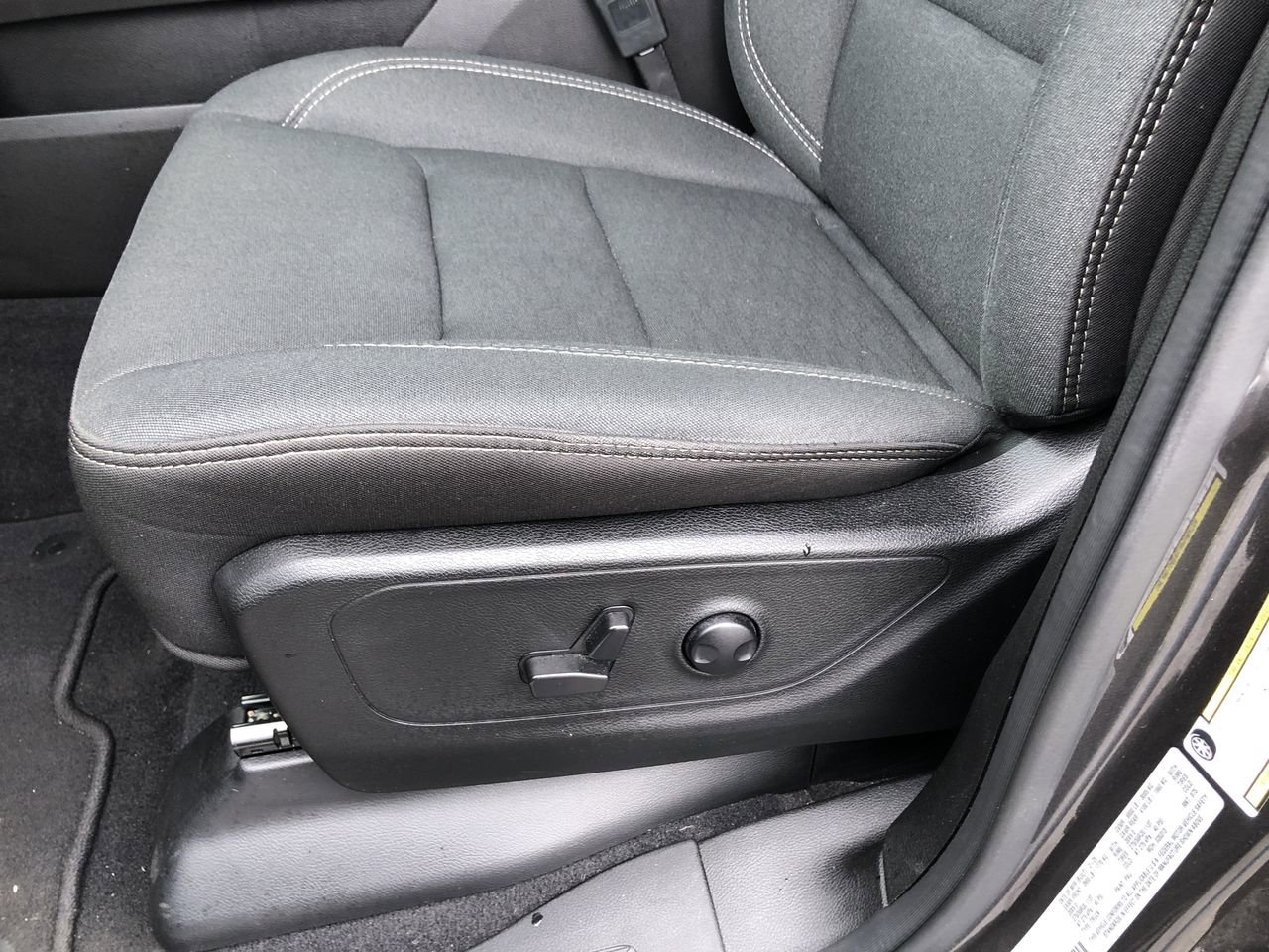 Pre-Owned 2025 Ram 1500  - photo - 21