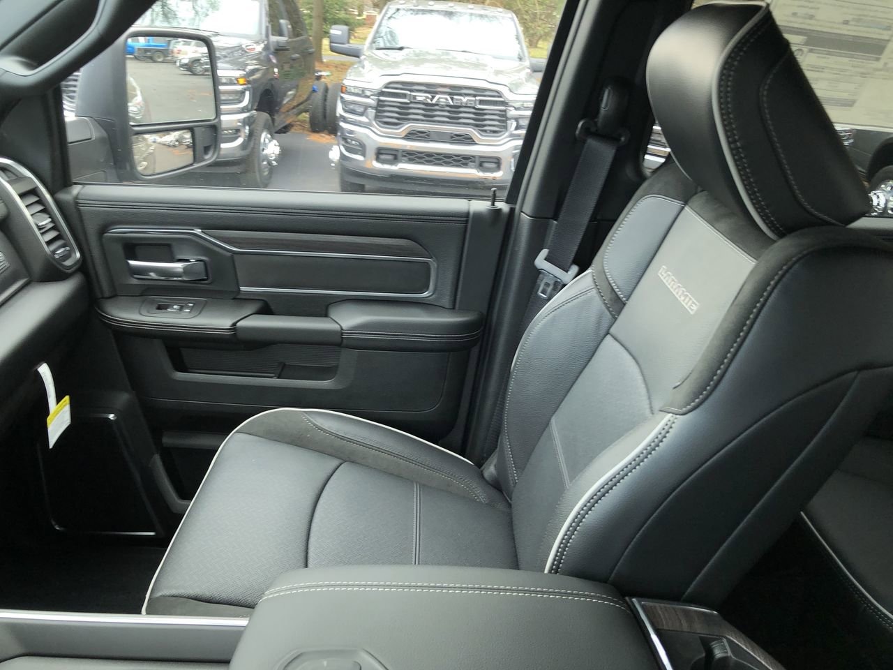 New 2026 Ram 2500 Laramie - photo - 30