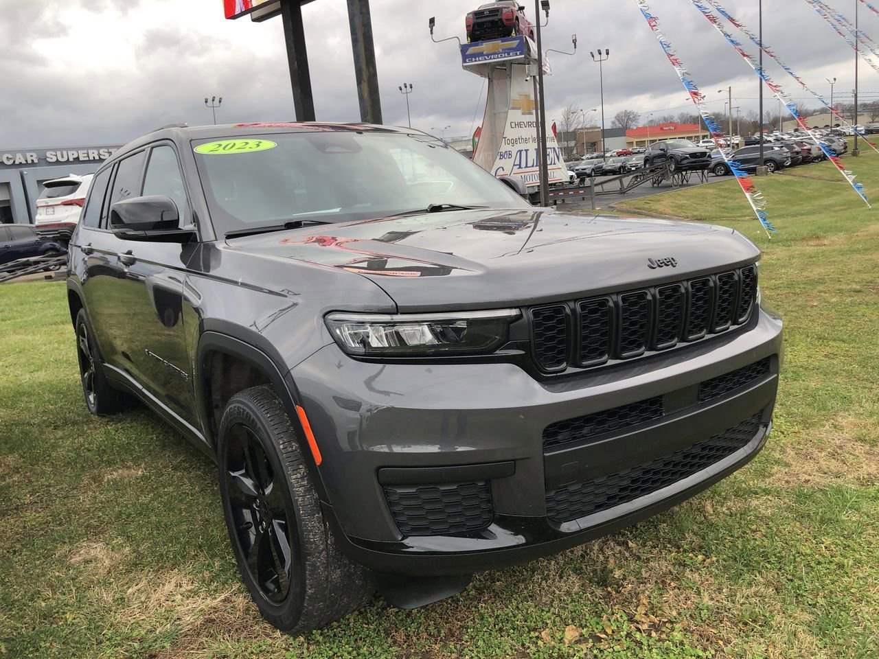 Pre-Owned 2023 Jeep Grand Cherokee L  - photo - 6