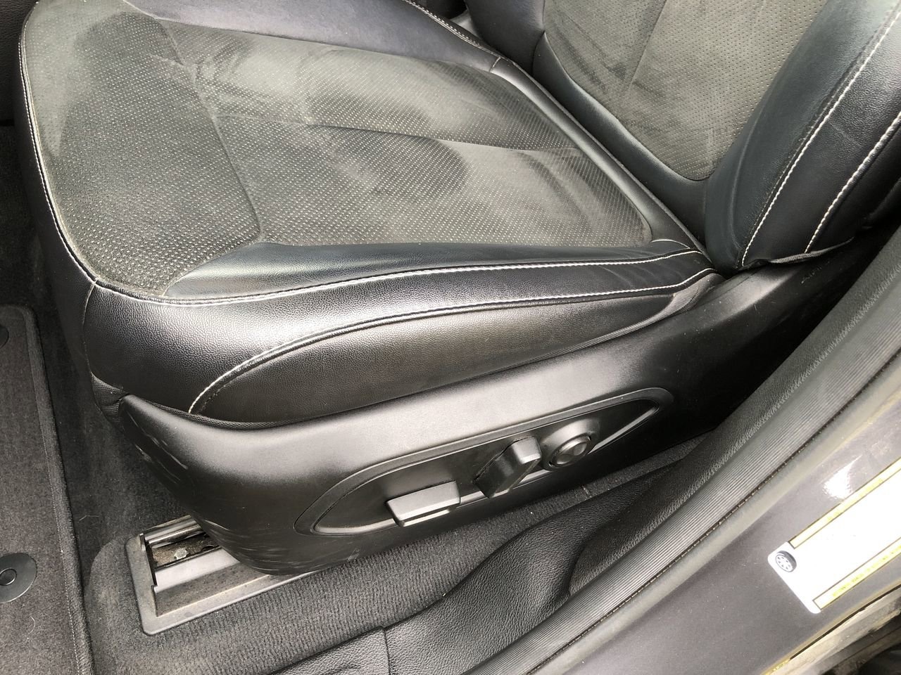 Pre-Owned 2023 Jeep Grand Cherokee L  - photo - 13