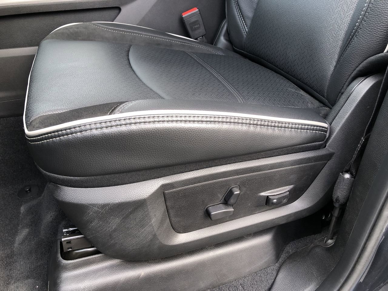 New 2026 Ram 2500 Laramie - photo - 21